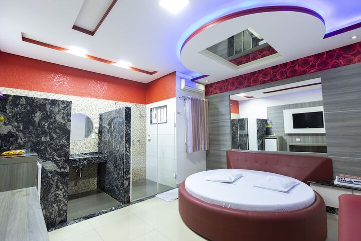 Room 82 of 114