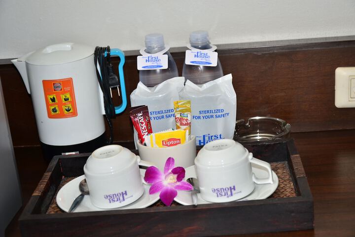 Breakfast/Coffee Service 33 of 55