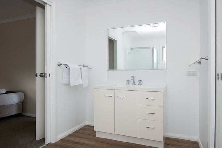 Room 40 of 61