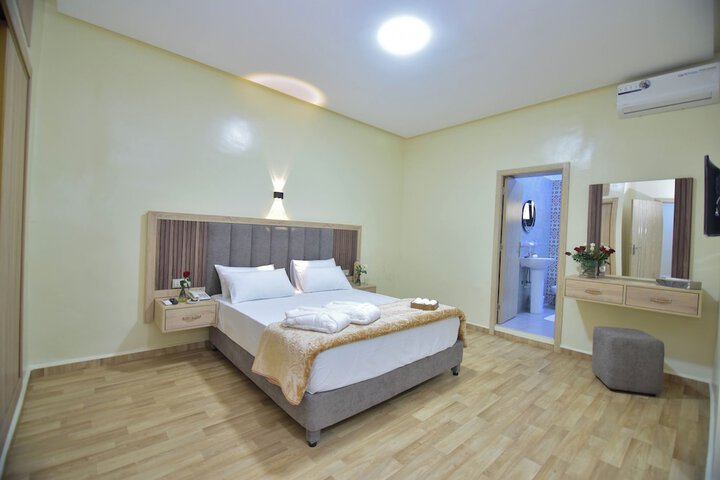 Room 30 of 60