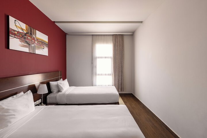 Room 18 of 53