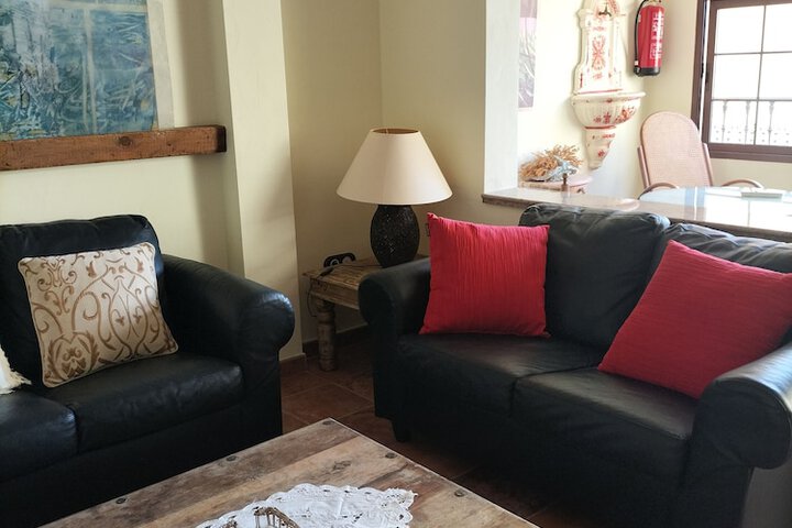 Room 10 of 16