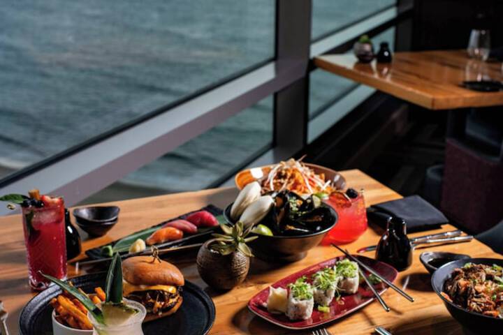 Dining 87 of 134
