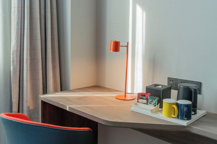Room 8 of 39