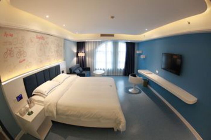Room 8 of 29