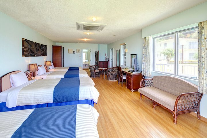 Room 9 of 118
