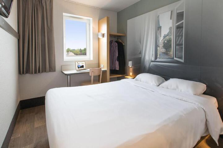 B & B HOTEL Angers 2 Université