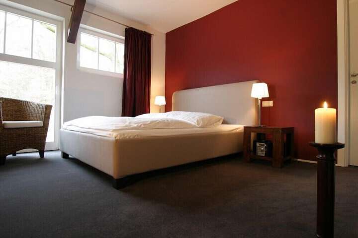 Room 8 of 45