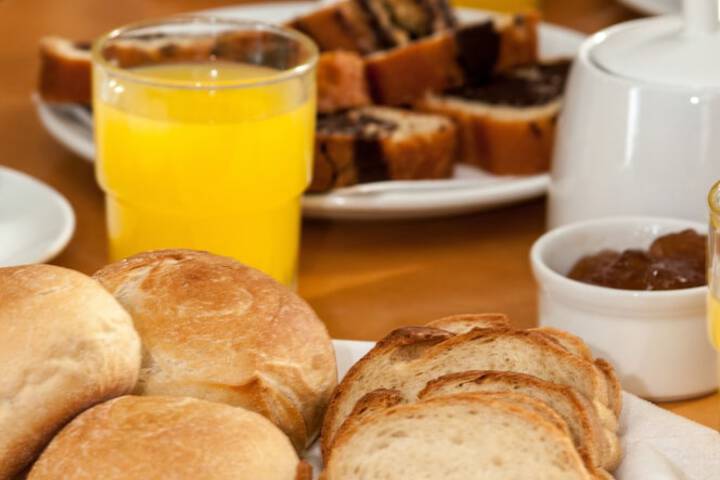 Breakfast/Coffee Service 116 of 152