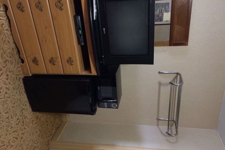 Room 3 of 20
