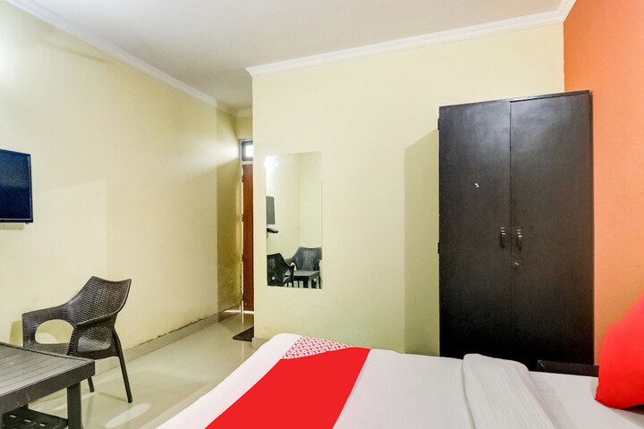 Room 20 of 27
