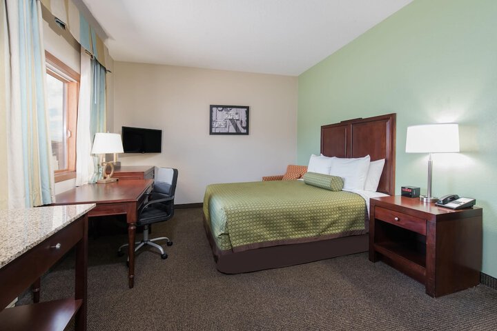 Room 19 of 44