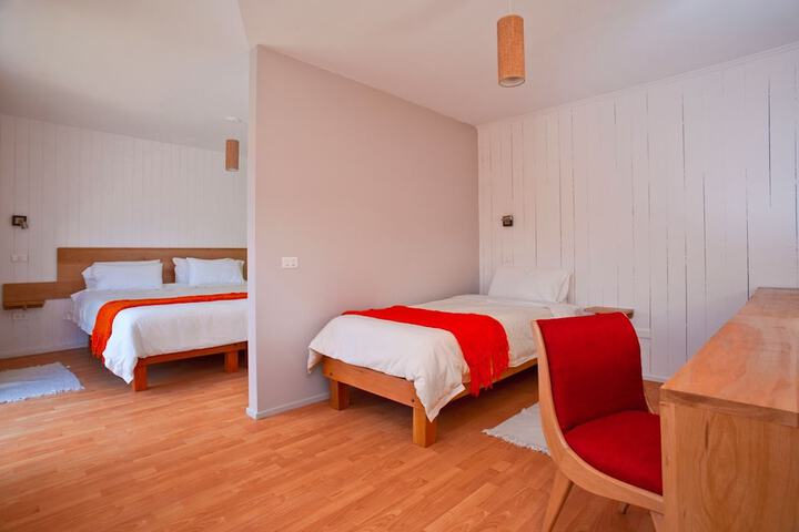 Room 5 of 13