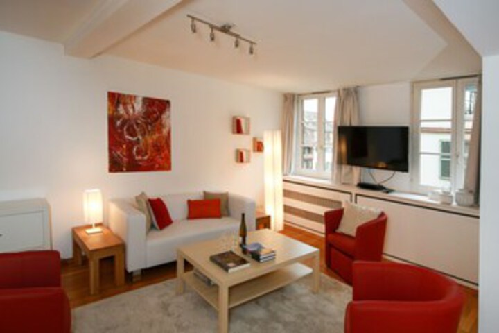 Room 15 of 38