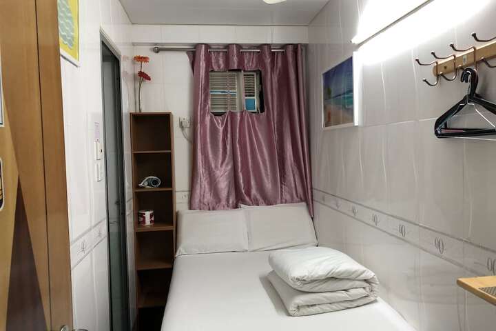 Room 12 of 45