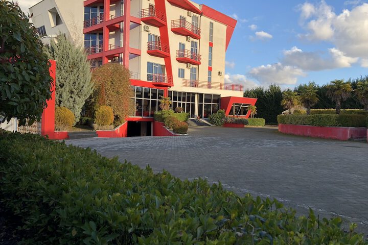 Hotel 94 of 98