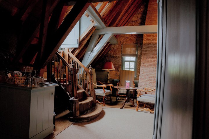 Room 6 of 57