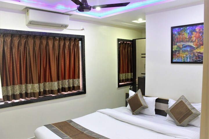 Room 25 of 47