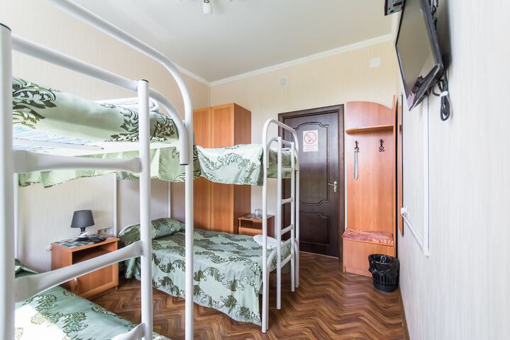 Room 3 of 35