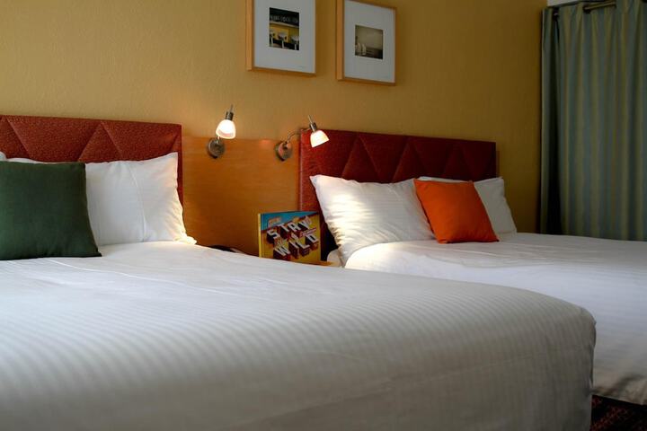 Room 8 of 37
