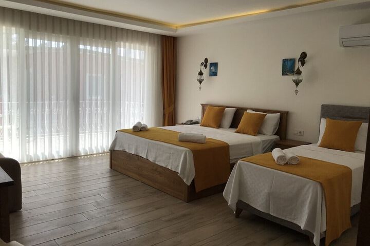 Room 19 of 73