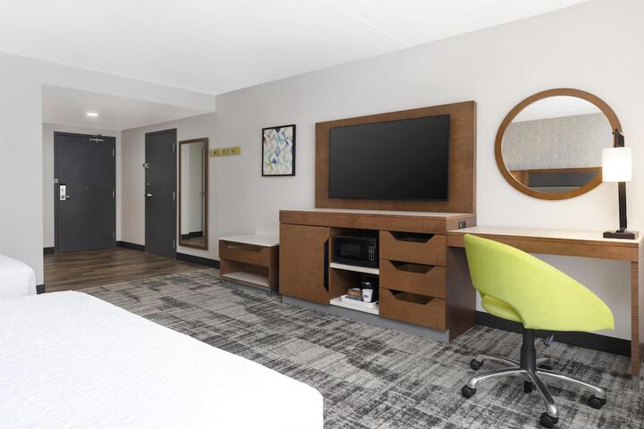 Room 19 of 40