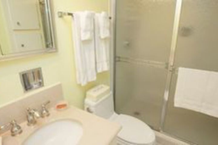 Room 16 of 171