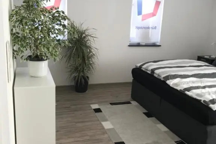 Room 5 of 28