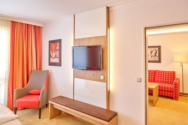 Room 28 of 75