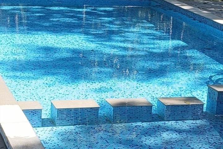 Pool 14 of 31
