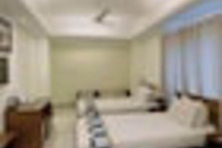Room 104 of 117