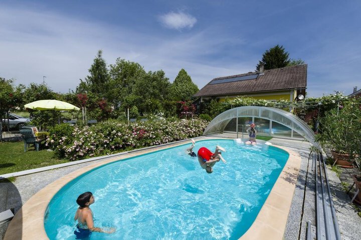 Pool 7 of 13
