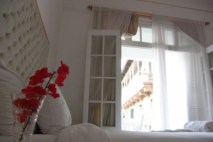 Room 7 of 25