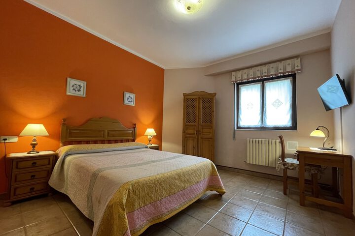 Room 5 of 24