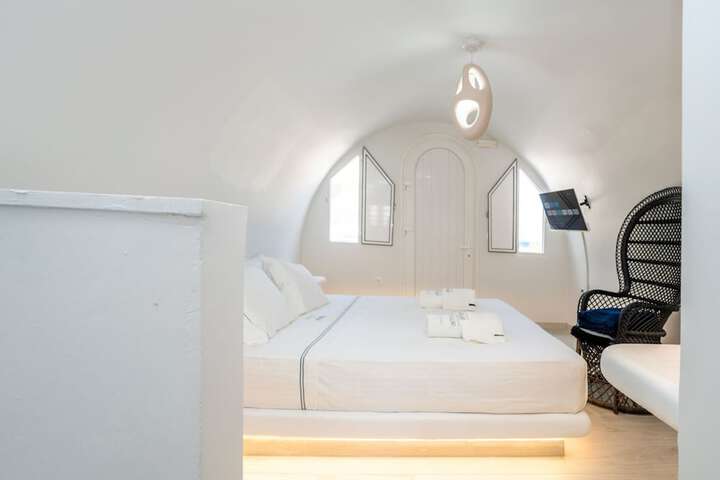 Room 11 of 50