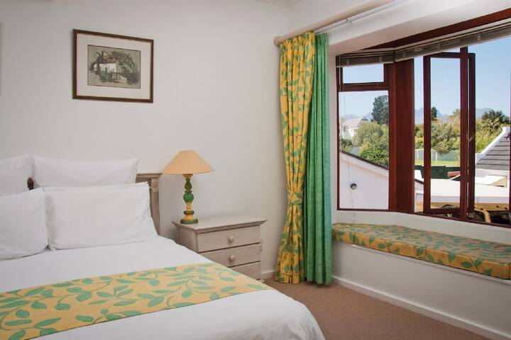Room 5 of 44