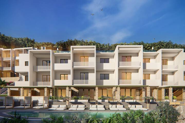 Exterior of Aqualia Hotel Poros