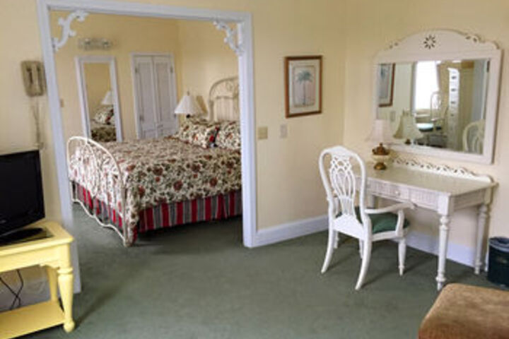 Room 30 of 51
