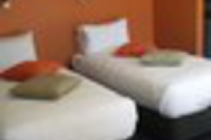 Room 41 of 195