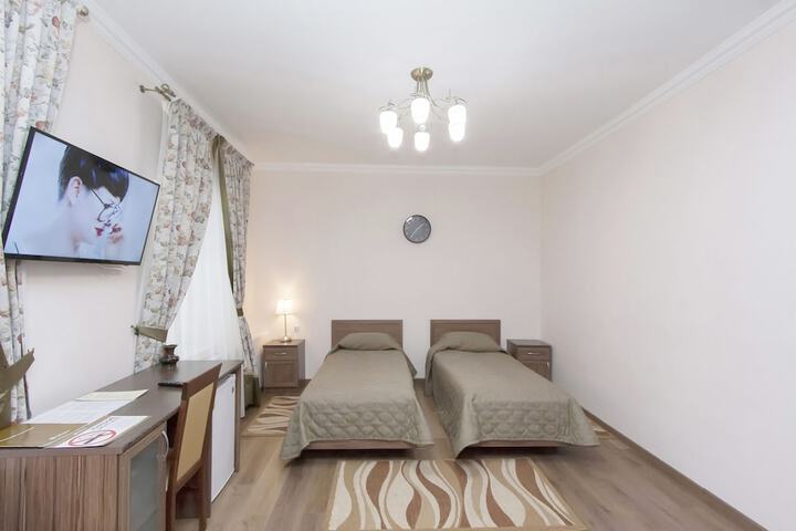 Room 32 of 63