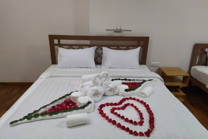 Room 9 of 35