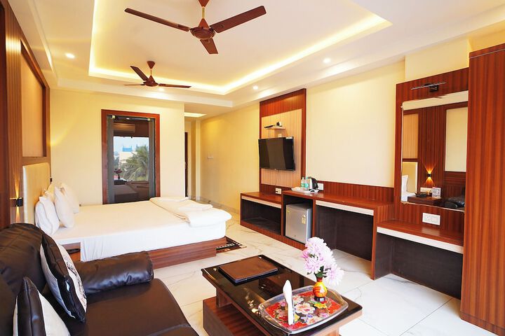 Room 34 of 81