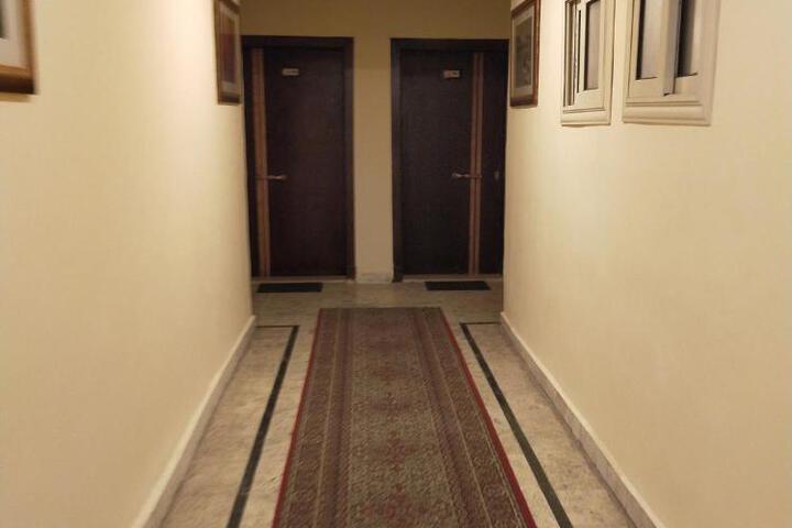 Hotel Entry