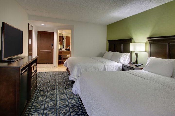 2 Double Beds (4 of 7)