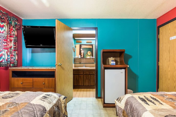 Room 14 of 48
