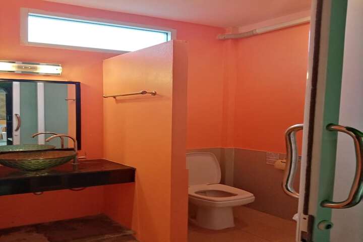 Room 139 of 169