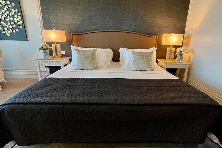 Room 11 of 41