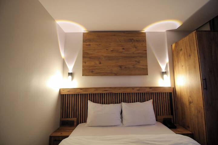 Room 25 of 59