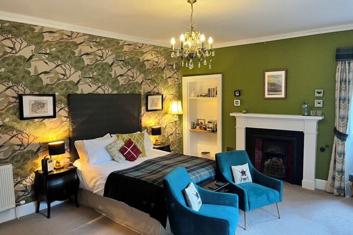 Room 8 of 23