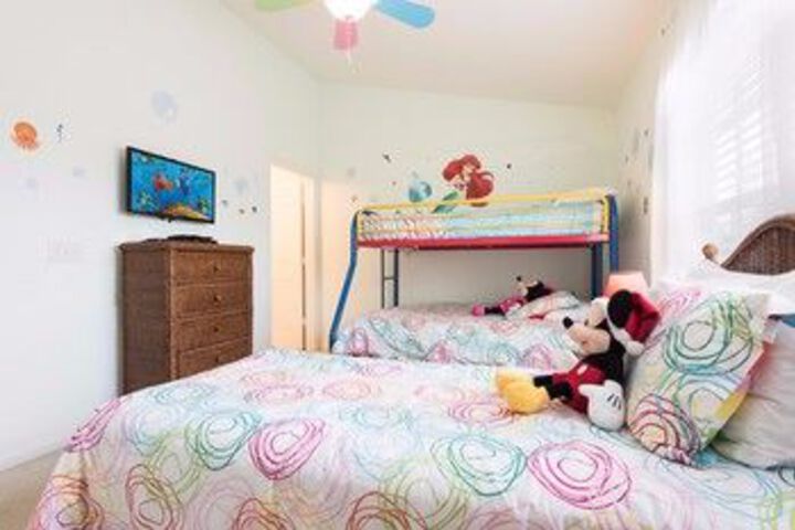 Room 15 of 52